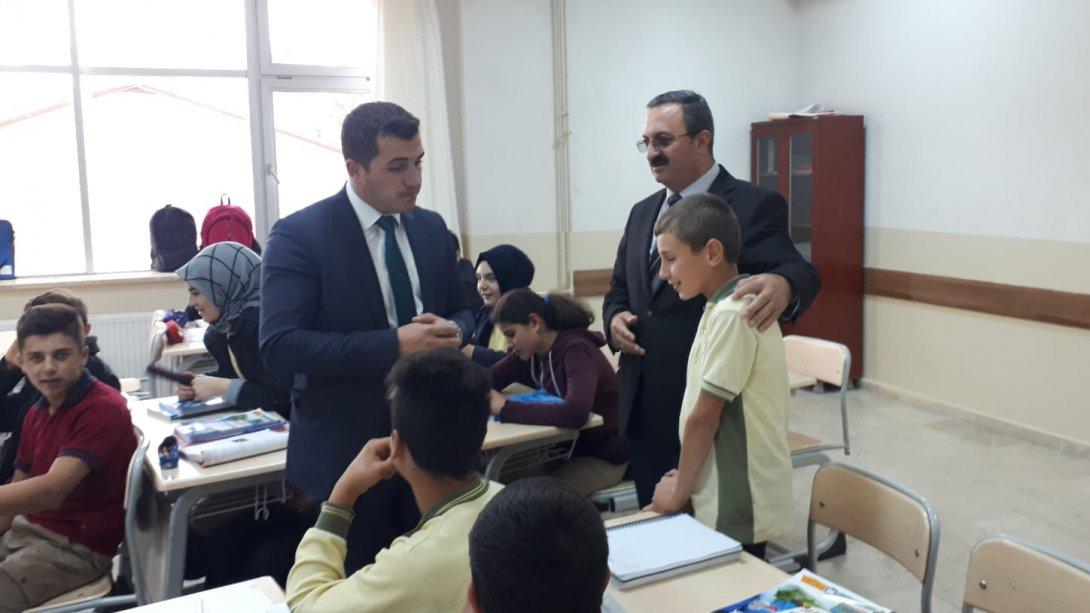 Kaymakamımız Hacı Kerim MERAL'in Okul  Ziyaretleri Devam Ediyor
