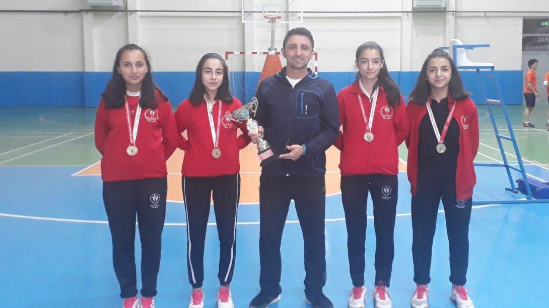 Badminton Şampiyonları Yine Hafik'ten