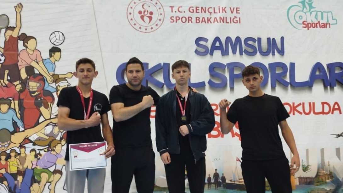 Bilek Güreşi Türkiye Şampiyonasında Dereceye Giren Öğrencilerimizi Tebrik Ediyoruz